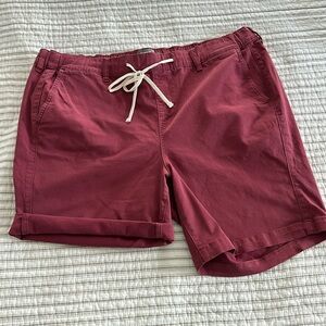 NWOT Pull On Short